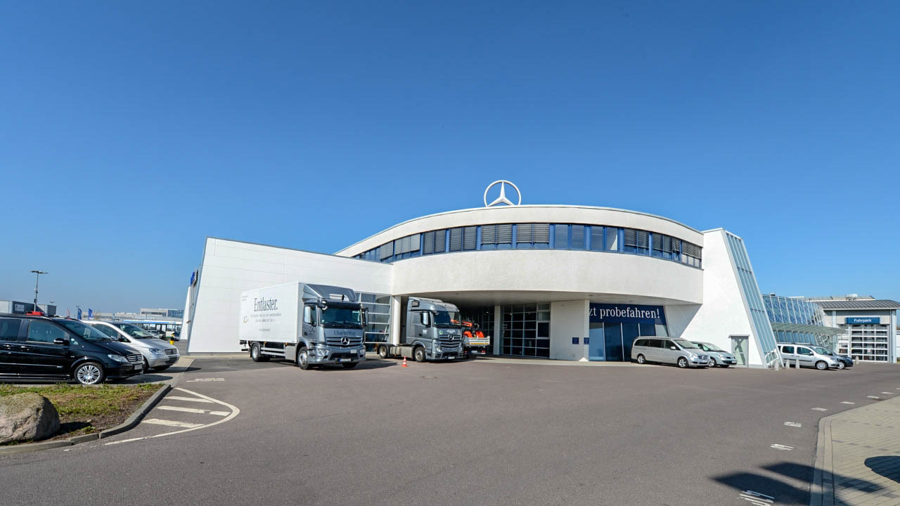 Daimler Truck Ag - Nutzfahrzeugzentrum Hannover