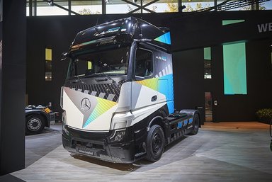 Mercedes-Benz Trucks präsentiert auf der bauma 2022  innovative Lkw für einen nachhaltigen und sicheren Bauverkehr