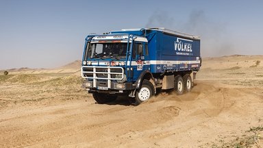 Two Mercedes-Benz truck legends return to the Dakar Rally as part of the Völkel team