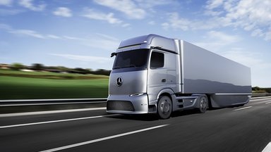 Mercedes-Benz Trucks treibt Elektrifizierung weiter voran – eActros LongHaul geht 2022 auf die Straße