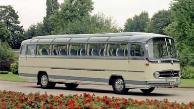 Resounding success: Mercedes-Benz O 321 H/HL bus (1954 to 1964)