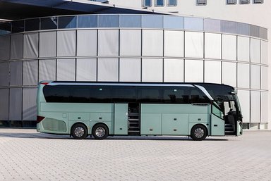 Testfahrzeug Setra TopClass S 516 HDH