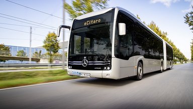 Viel mehr als ein Omnibus: Der vollelektrische Mercedes-Benz eCitaro zusammen mit Software-Lösungen von IVU als E-System 