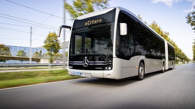 Viel mehr als ein Omnibus: Der vollelektrische Mercedes-Benz eCitaro zusammen mit Software-Lösungen von IVU als E-System