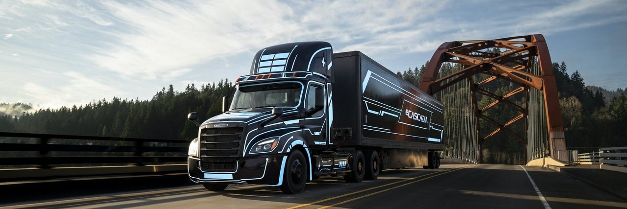 Freightliner eCascadia on bridge