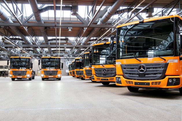City of Chemnitz Waste Management Adds Eleven New Mercedes-Benz Econic Trucks for Waste Collection
