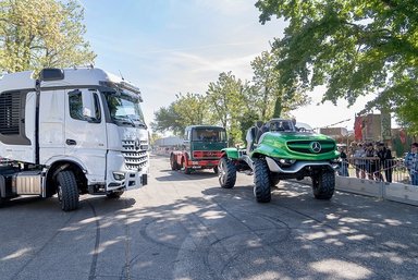 Mercedes-Benz Trucks Classic begeistern beim Brazzeltag 2025 – Technikgeschichte zum Anfassen und Mitfahren