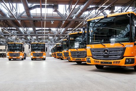 City of Chemnitz Waste Management Adds Eleven New Mercedes-Benz Econic Trucks for Waste Collection