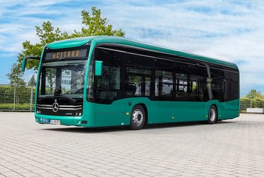 Mercedes-Benz, Daimler Buses Solutions and Omniplus  in Hamburg: Daimler Buses at the UITP Summit 2025