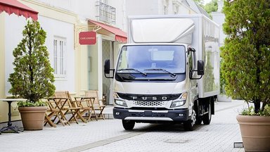 Verkaufsstart des neuen FUSO Canter in Europa. Fortschrittliches Design, mehr Sicherheit und verbesserter Komfort. 