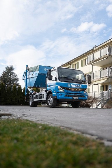 Daimler Truck brand FUSO: eCanter electrifies fleet of Swiss transport and waste disposal company TIT Imhof