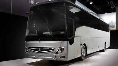 Erfolgreich unterwegs: 40.000ster Mercedes-Benz Tourismo vom Band gerollt