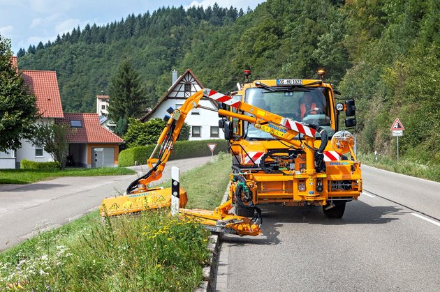 Unimog Showcases Year-Round Solutions for Municipal and Public Works Applications at GALABAU 2026