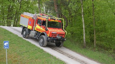 Unimog U 5023 auf der RETTmobil 2023: Mercedes-Benz Special Trucks präsentiert innovatives Tanklöschfahrzeug für Waldbrandbekämpfung und Katastropheneinsatz 