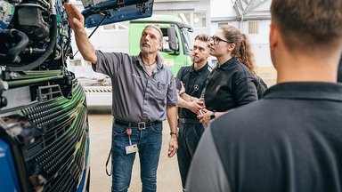 Ready, set, go: Ausbildungsstart für rund 550 Jugendliche bei Daimler Truck