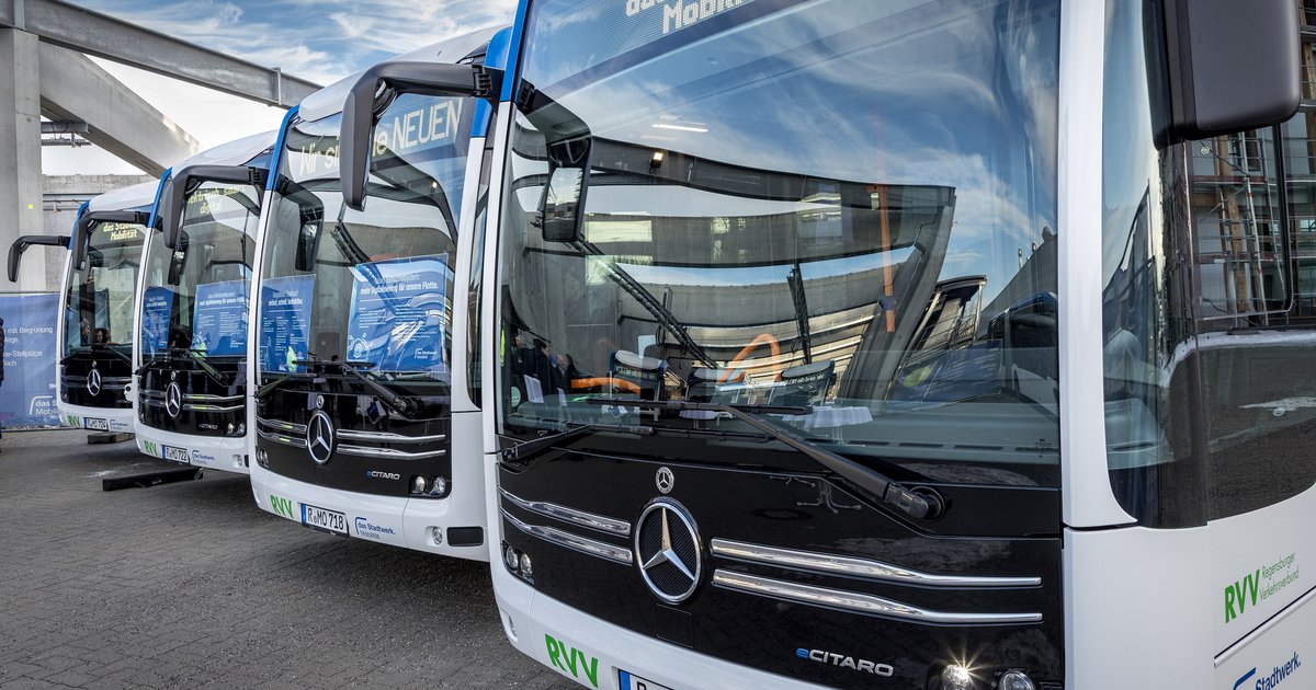 Further expansion of electromobility: eight eCitaro articulated buses delivered to Regensburg