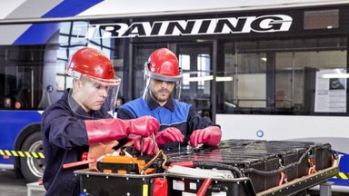 Mercedes-Benz eCitaro: Auf Nummer sicher im Elektrobus: Das umfassende Sicherheitskonzept des Mercedes-Benz eCitaro - von der Mitarbeiterschulung bis zum Rettungsleitfaden