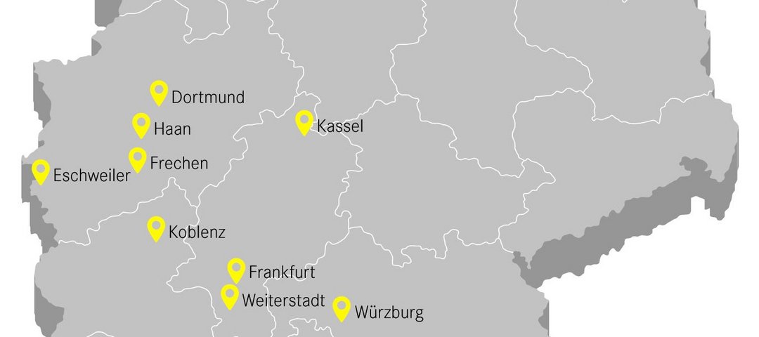 Karte von Mitteldeutschland mit markierten Mercedes-Benz/DaimlerTruck Nutzfahrzeugzentren in Dortmund, Kassel, Frankfurt, Würzburg und weiteren Städten.