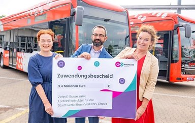 Daimler Buses liefert E-Bus-Ladeinfrastruktur und zehn eCitaro Stadtbusse an die Stadtwerke Bonn