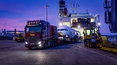 Spektakulärer Airbus-Transport mit einer Mercedes-Benz Actros 4163 SLT Schwerlastzugmaschine