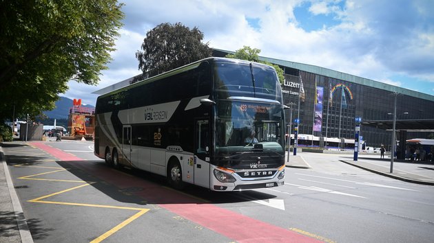 Setra-Tellbus connects the cantons of Lucerne and Uri