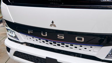 Launch-Training: FUSO Vertriebsorganisation in ganz Europa erhält exklusives Training zum Next Generation eCanter