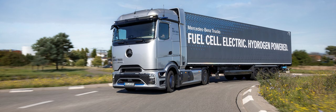 Mercedes-Benz NextGenH2 Truck auf der Straße