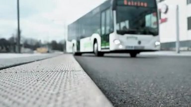 JPG - Daimler Buses mit Abbinder - SI 540p