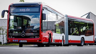 VAG Nuremberg’s hundredth electric bus is one of a total of 31 new Mercedes-Benz eCitaro G