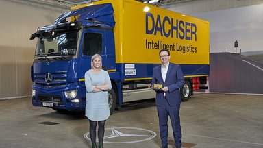 Vollelektrischer Lkw mit Stern: Serien-eActros geht bei Dachser im Großraum Stuttgart in den Einsatz