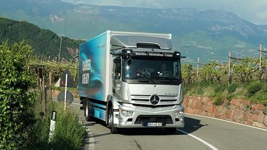 eActros- JOURN.e erfolgreich beendet: E-Lkw mit Stern kehren nach über 5.000 Kilometer ins Werk Wörth zurück