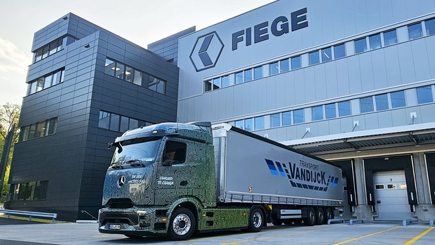 VANDIJCK TRANSPORT TESTET eACTROS 600 AUF ÜBER 1.500 KILOMETER LANGER FERNVERKEHRSSTRECKE