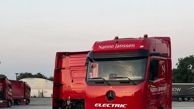 Five Mercedes-Benz eActros 600 in operation, the next five to follow: Nanno Janssen haulage company will only rely on electric trucks in the future