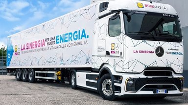 Lidl receives the first eActros 600 in Italy to start a new era of sustainable transport with Daimler Truck Italia and LC3 Trasporti