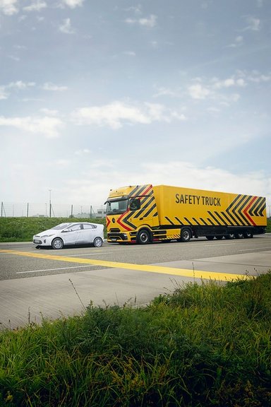 Mercedes-Benz Safety Truck