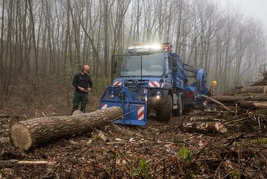 Innovative Fahrzeuglösungen für den kommunalen Einsatz: Mercedes-Benz Special Trucks auf der Demopark 2025 mit Unimog, Arocs und eActros