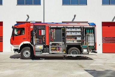 RETTmobil 2025: Mercedes-Benz Special Trucks presents Unimog TLF 3000 and Atego HLF 10