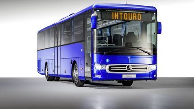 Weltpremiere für den Notbremsassistenten Active Brake Assist 5 im Omnibus: Der neue Überlandbus Mercedes-Benz Intouro ist Maßstab für Sicherheit