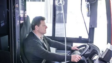 Mercedes-Benz liefert nachrüstbare Fahrerschutztüren für den Stadtbus Citaro