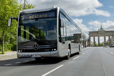 The all-electric Mercedes-Benz eCitaro city bus with the latest generation of batteries