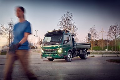 Daimler Truck brand FUSO at bauma 2025: New additional eCanter variants for construction and gardening/landscaping industries