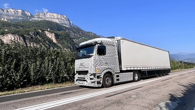 Prototyp des eActros 600 fährt mit 40 Tonnen ohne Zwischenladen 530 Kilometer von Stuttgart nach Südtirol – insgesamt über 1.000 Kilometer mit einer Zwischenladung
