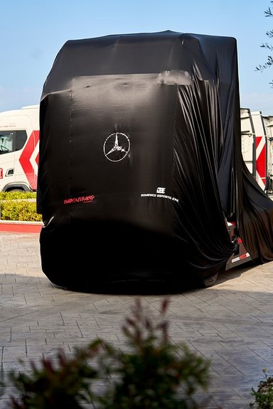 Powerful on the road: Italy's Napolitrans relies on 70 new Mercedes-Benz Actros L ProCabin