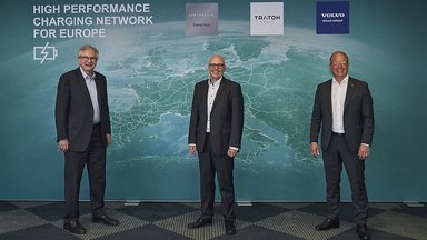 Daimler Truck, the TRATON GROUP and Volvo Group plan to pioneer a European high-performance charging network for heavy-duty trucks