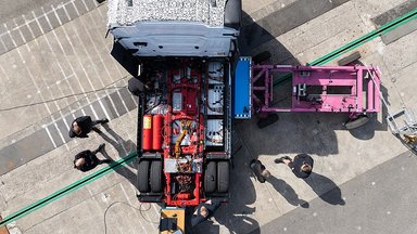 Sicherer unterwegs mit Hochvolt: Hohe passive Sicherheit des Mercedes-Benz eActros 600 in Crash-Tests bestätigt