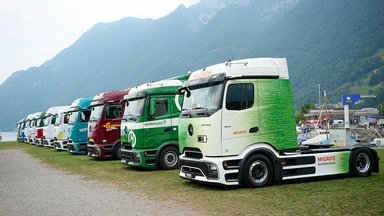 Feierliche Übergabe der ersten zwanzig eActros 600 Trucks an Schweizer Kunden