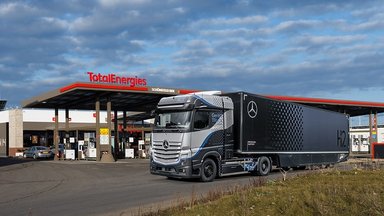 Daimler Truck AG und TotalEnergies entwickeln gemeinsam Wasserstoff-Infrastruktur für den Straßengüterverkehr in Europa