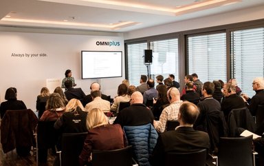 Omniplus von Daimler Buses bietet das Beste aus der Welt des analogen und digitalen Services