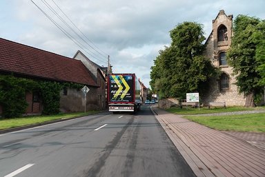 Großes Hallo in Halberstadt: eActros 600 fährt 30 Kilometer rückwärts auf öffentlichen Straßen zum Global Parts Center
