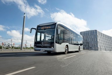 The all-electric Mercedes-Benz eCitaro city bus with the latest generation of batteries